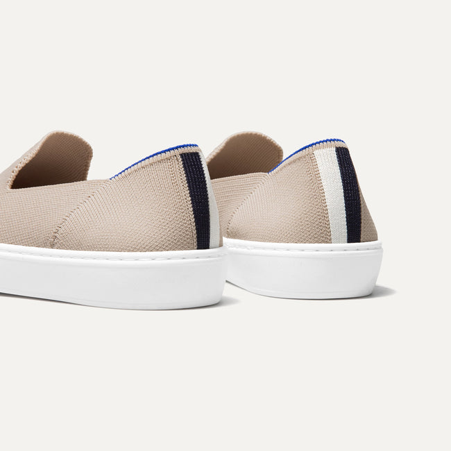 Brown and blue flat-toe sneaker – The Alternate